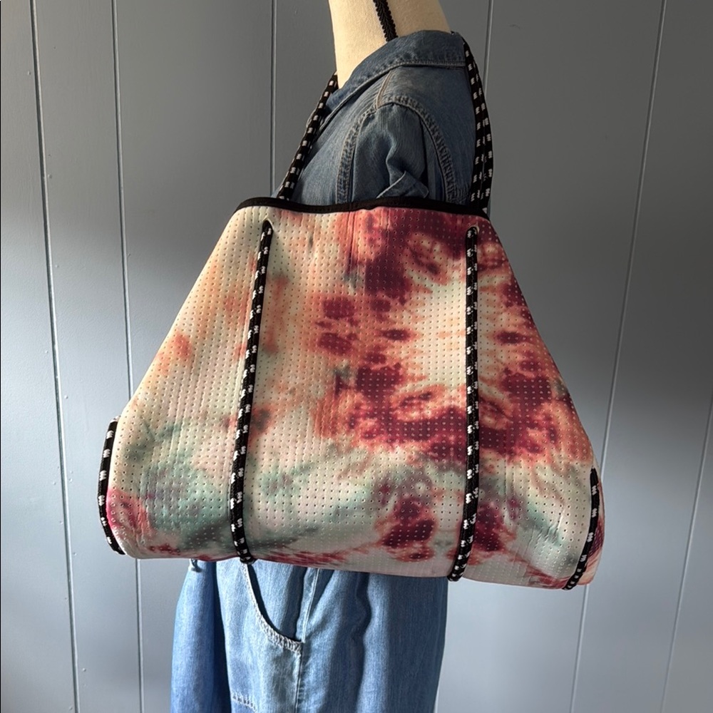 POPUPS Neoprene Tie-Dye Tote Bag